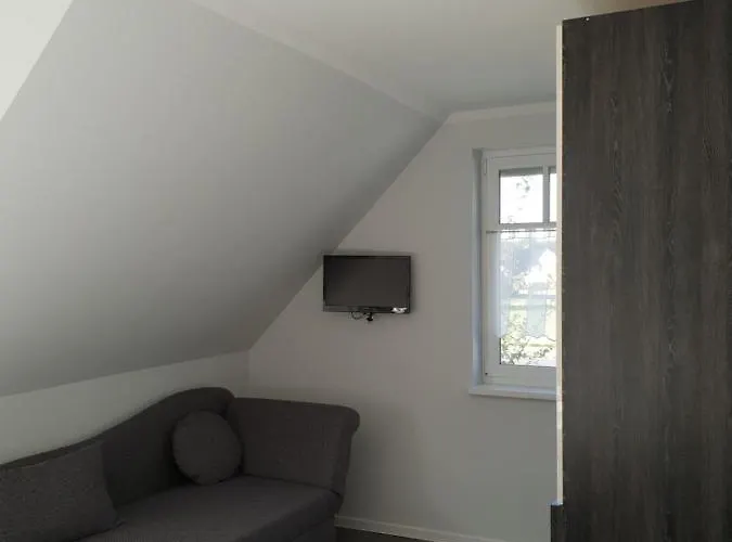 Segelboot Hirtenweg 3c