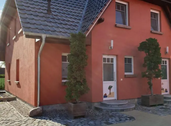 Segelboot Hirtenweg 3c